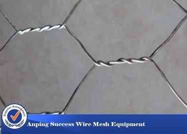 Çin Yüksek Çinko Kaplama Gabion Hasır Sepetleri Basit Yapı Altıgen Delik Şekli Tedarikçi